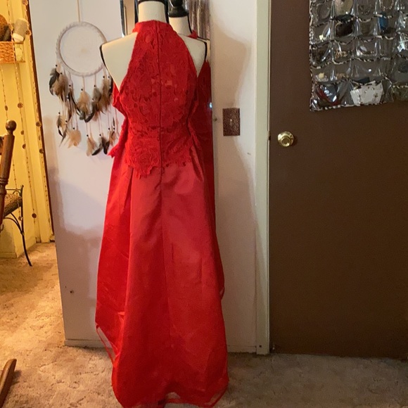 🌺🌹Red satin hi-lo dress - Picture 4 of 4